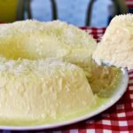 Pudim de Leite com Coco