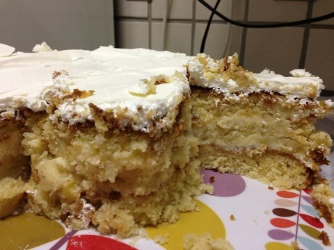 Bolo de Abacaxi com Brigadeiro